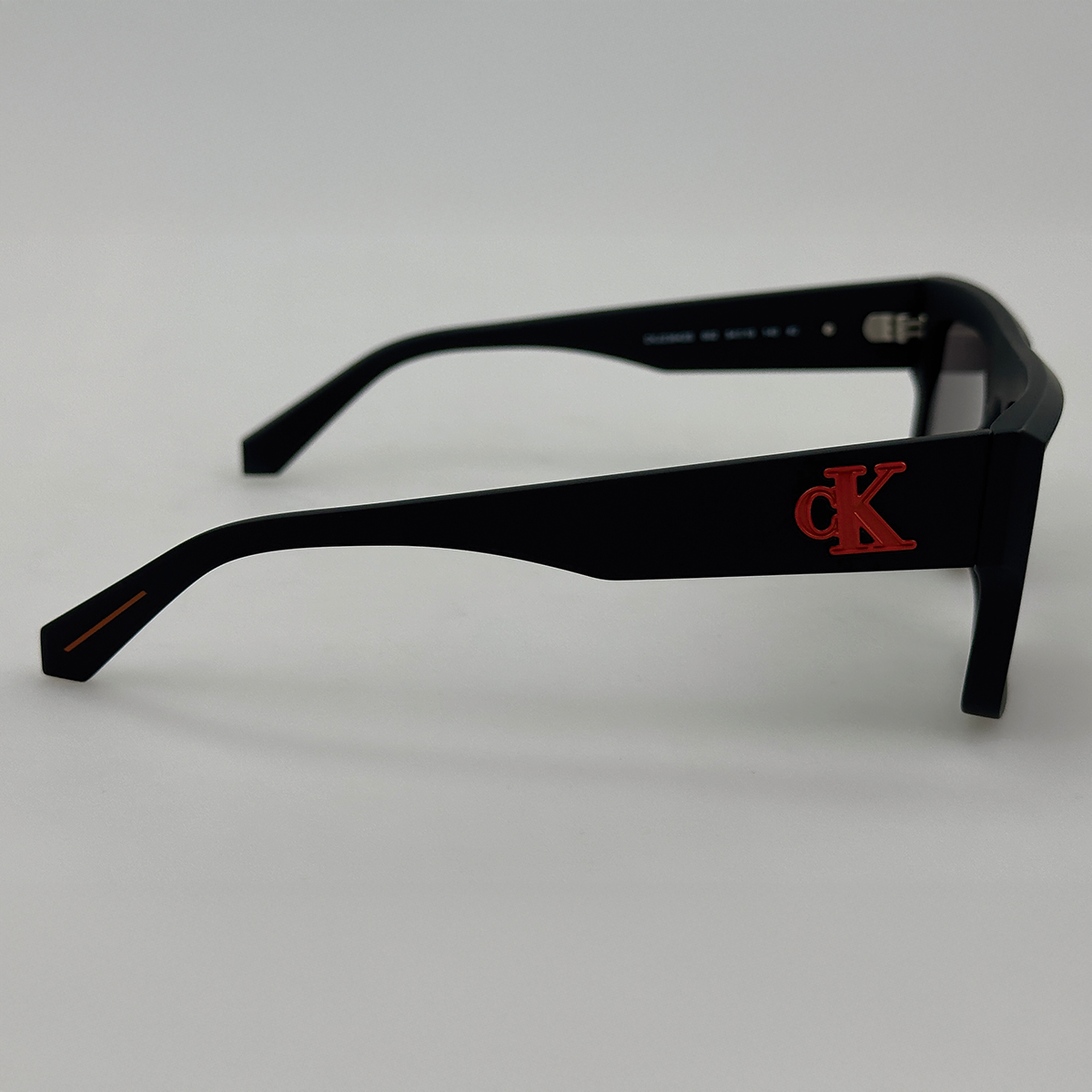 Óculos de Sol Calvin Klein jeans 23642S Black