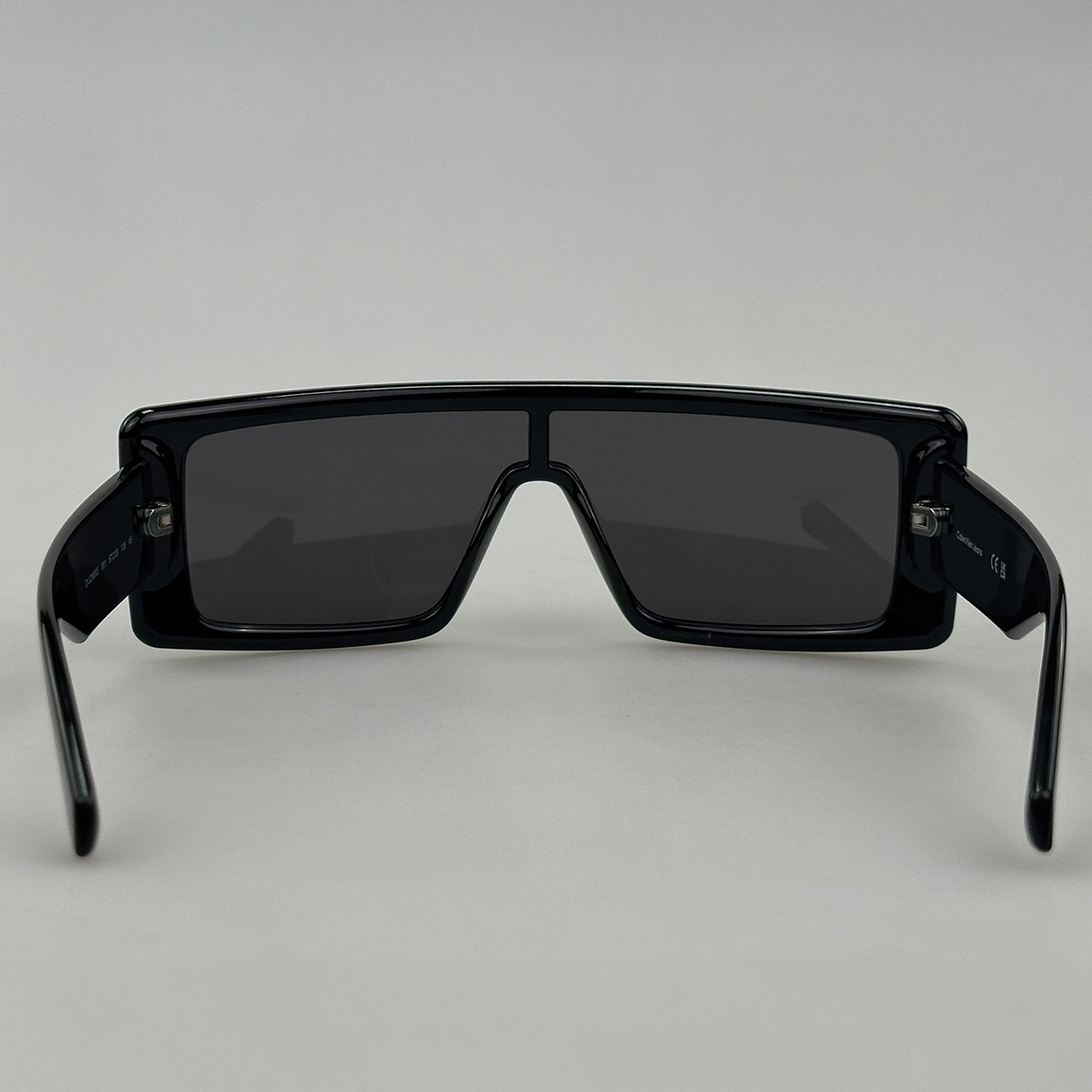 Óculos de Sol Calvin Klein jeans 23655S Black Solid Grey