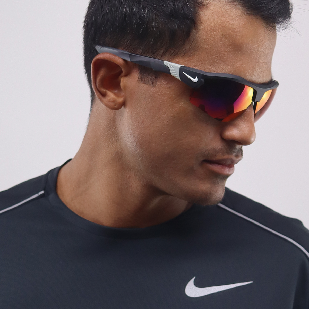 Óculos de Sol Nike Show X3 DJ2032 Black