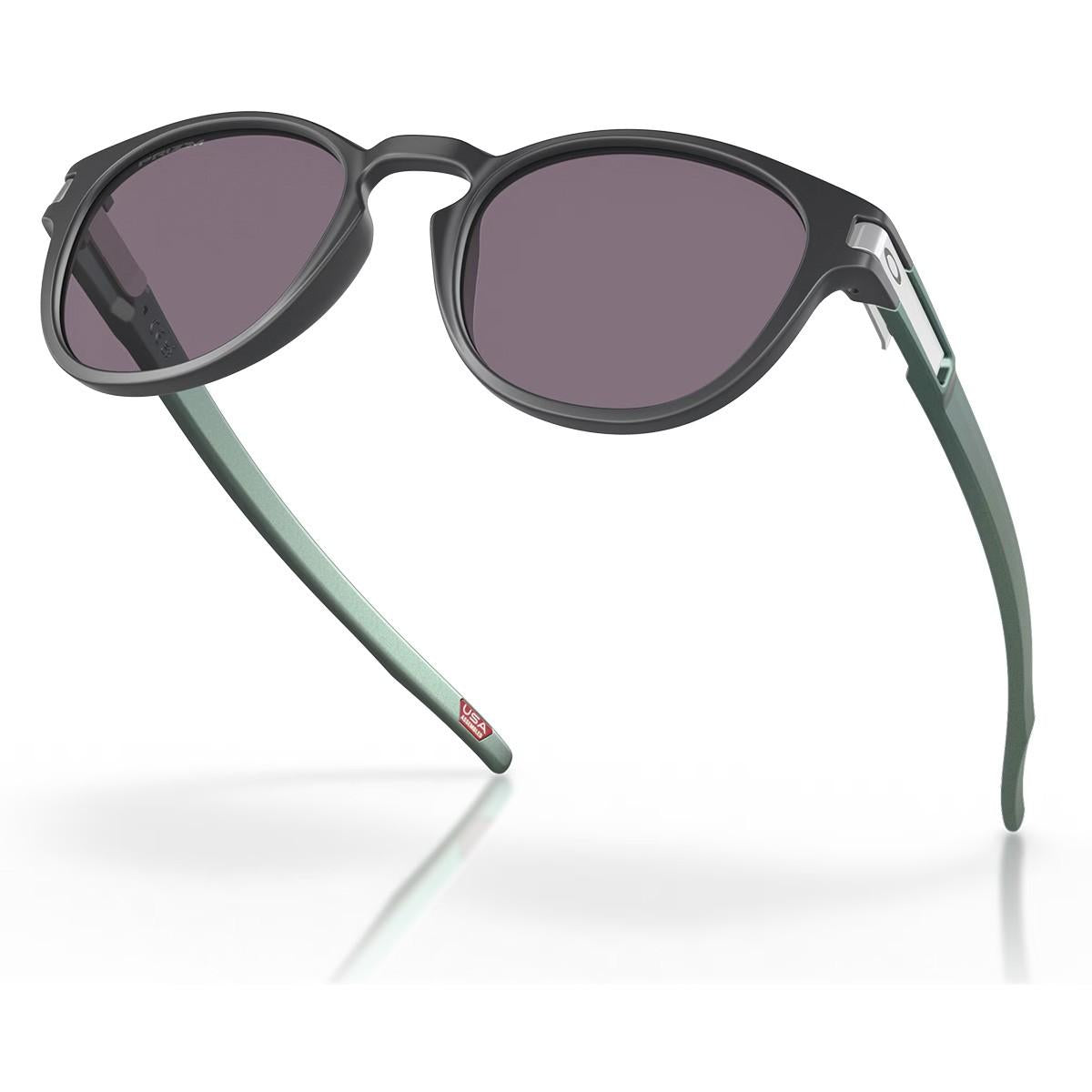 Óculos De Sol Oakley Latch Matte Carbon Prizm Grey