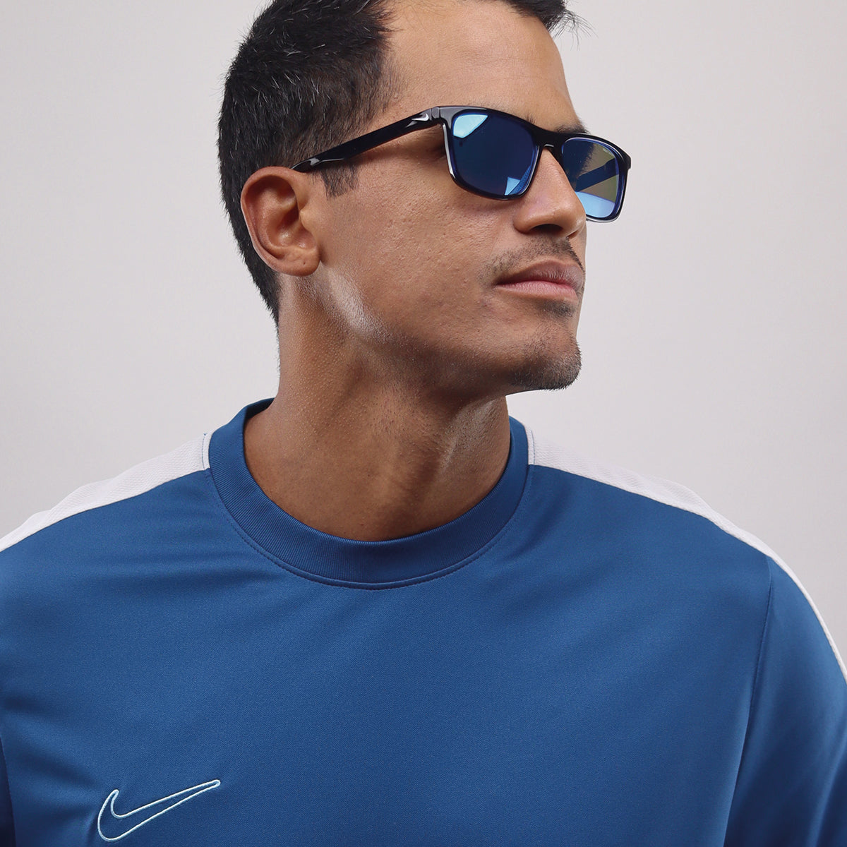 Óculos de Sol Nike Embar FV2409 Navy / Polar Blue Mirror Polarized