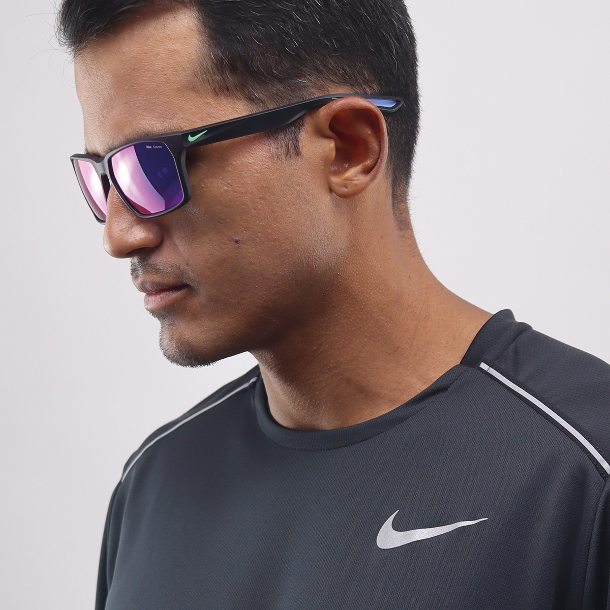 Óculos de Sol Nike Maverick Valor IF0963X Matte Black / Infrared Mirror