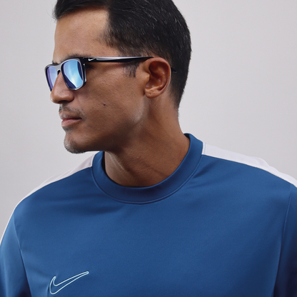 Óculos de Sol Nike Embar FV2409 Navy / Polar Blue Mirror Polarized