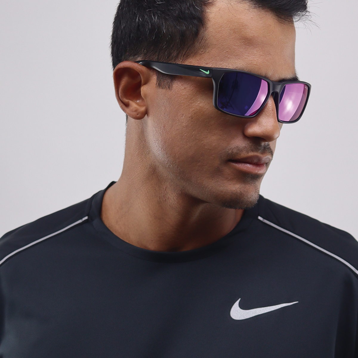 Óculos de Sol Nike Maverick Valor IF0963X Matte Black / Infrared Mirror
