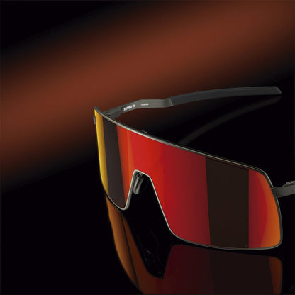 Óculos de Sol Oakley Sutro TI Satin Carbon Prizm Ruby