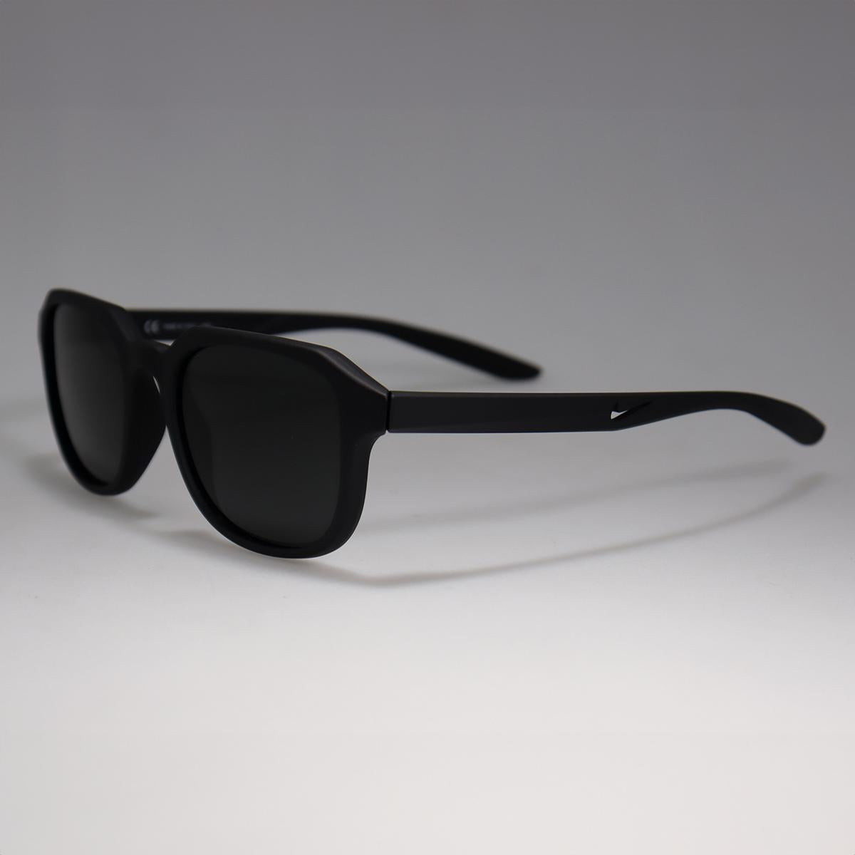 Óculos de Sol Nike Reprise DV6957 Black Dark Grey