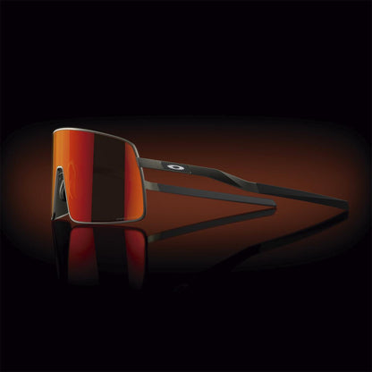 Óculos de Sol Oakley Sutro TI Satin Carbon Prizm Ruby