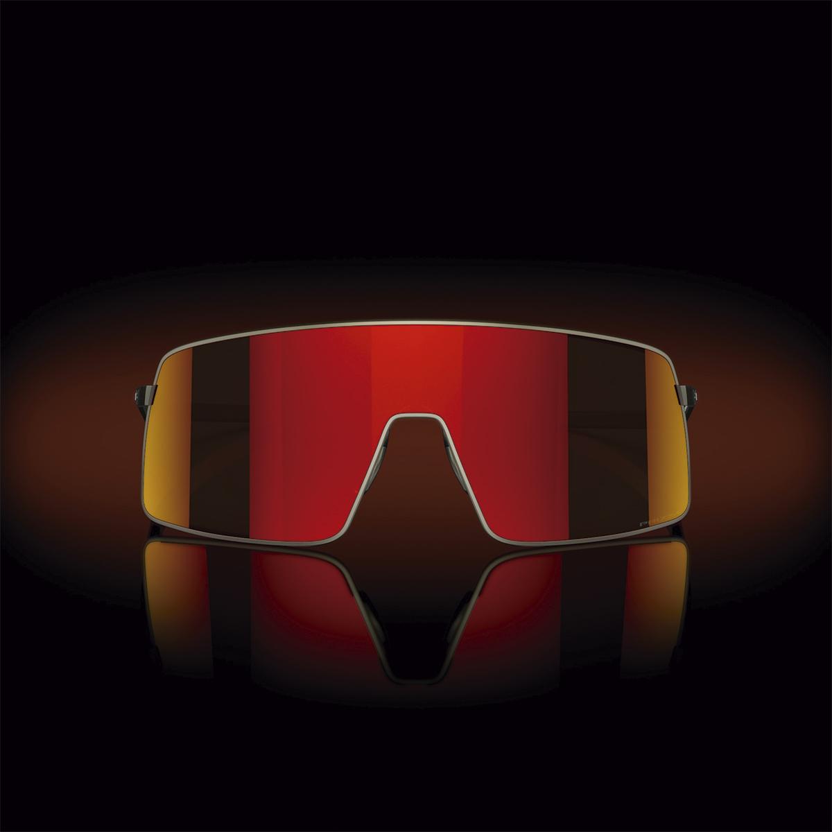 Óculos de Sol Oakley Sutro TI Satin Carbon Prizm Ruby